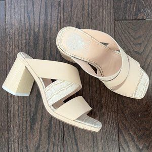 Vince Camuto Size 6 Light Taupe Block Heel Sandal